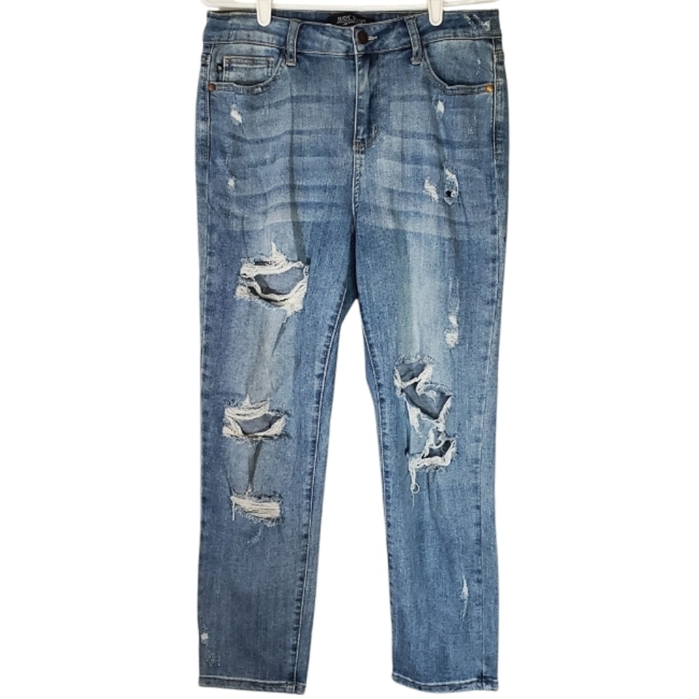 7447 * Judy Blue Boyfriend Fit Distressed Medium Wash Jeans Size 29
